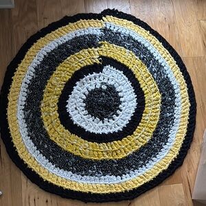 Recycled Cotton crochet hand made circle rug accent mar black white yellow